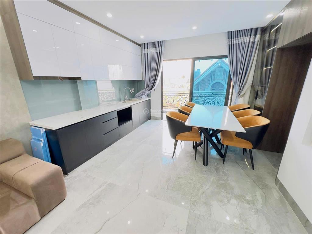 Giảm sốc! lô góc đào tấn, 2 thoáng, thang máy, ngõ ô tô thông, sổ cc, dân xây, ở ngay, 51m2*5t