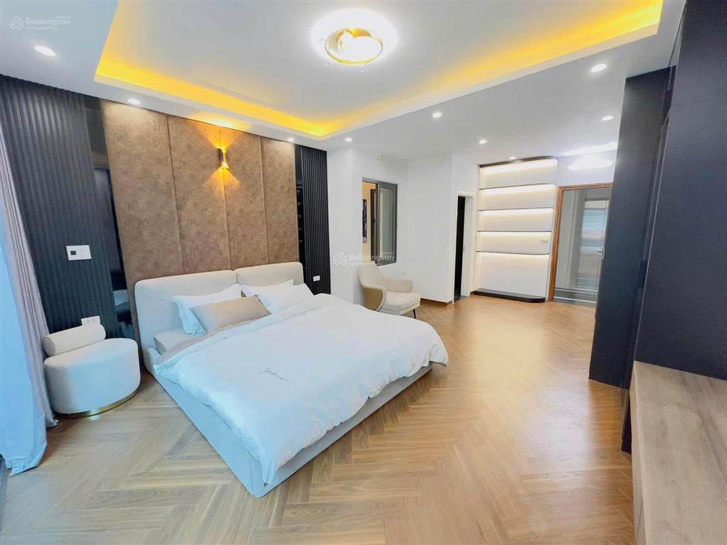 Giảm sốc! lô góc đào tấn, 2 thoáng, thang máy, ngõ ô tô thông, sổ cc, dân xây, ở ngay, 51m2*5t
