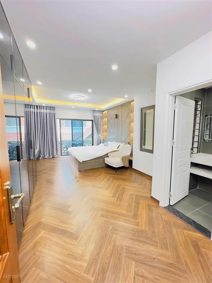 Giảm sốc! lô góc đào tấn, 2 thoáng, thang máy, ngõ ô tô thông, sổ cc, dân xây, ở ngay, 51m2*5t
