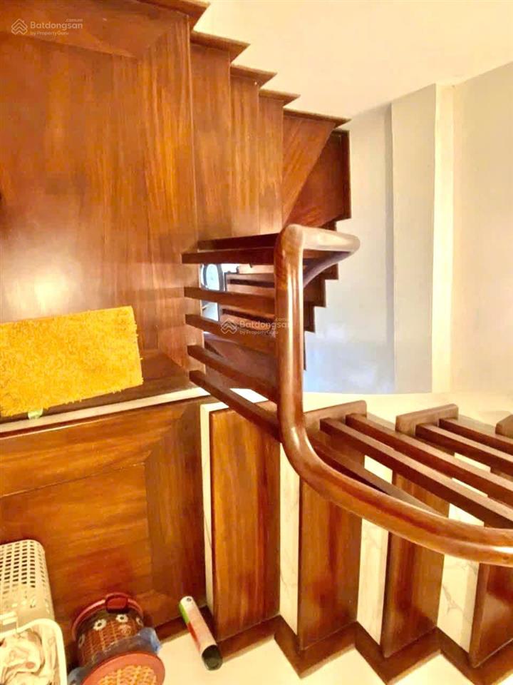 Giá mềm! p. đội cấn, 45m ra phố, sát hồ, ngõ ba gác thông, dân xây đẹp, sổ vuông, mt 4.5m, 41m2*5t