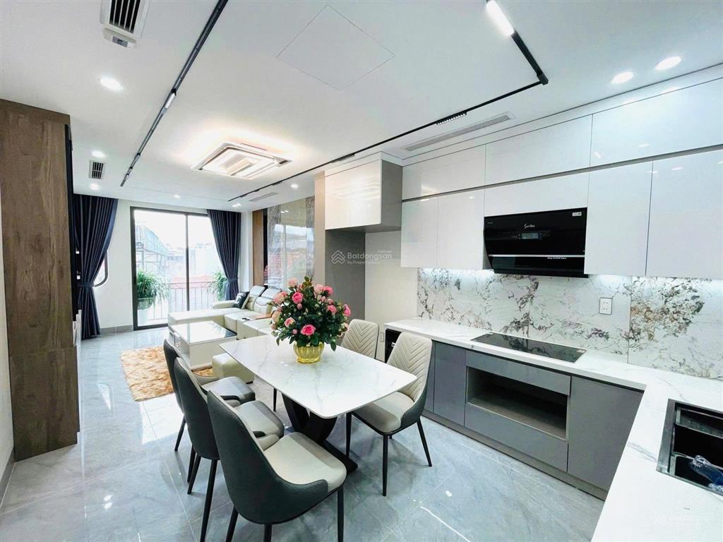 Nhà cầu giấy, 2 thoáng, thang máy, ở luôn, ngõ thông, kd, 30m ra phố, mới, tặng nt, 47m2*6t