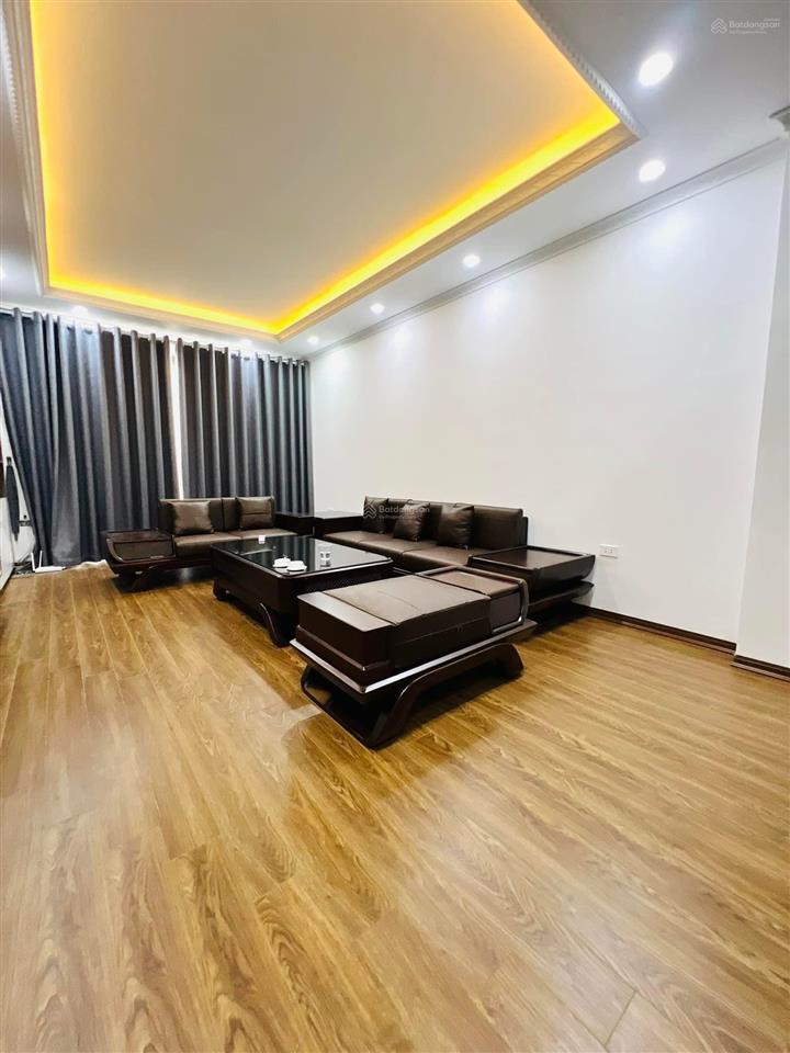 Siêu hiếm, đội cấn, ngõ thông ô tô, thoáng trước sau, thang máy, đủ đồ ở luôn, hơn 9 tỷ