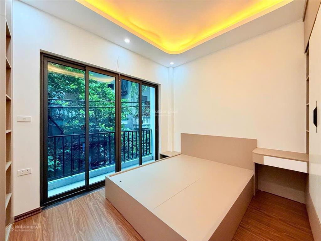 Yên hoà, lô góc, 3 thoáng, mặt ngõ đẹp, 60m ra phố, mới đẹp, sổ đỏ cc, ko qh, kết hợp kd, 38m2*5t