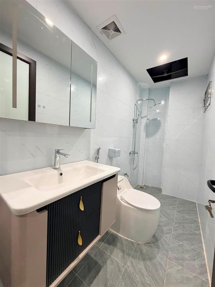 Nhà hạ yên quyết, cầu giấy, thoáng trước sau, 6t thang máy, full đồ, ngõ thông, kd, hơn 9 tỷ