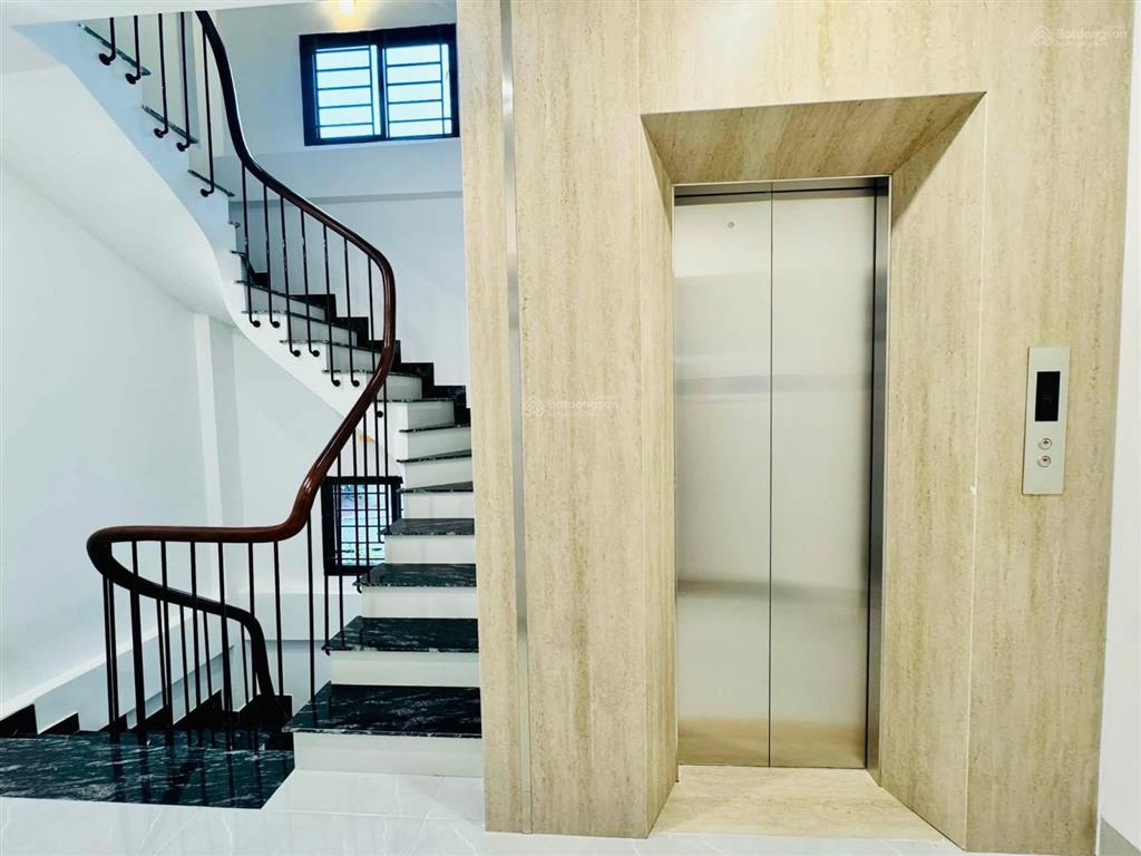 Nhà hạ yên quyết, cầu giấy, thoáng trước sau, 6t thang máy, full đồ, ngõ thông, kd, hơn 9 tỷ