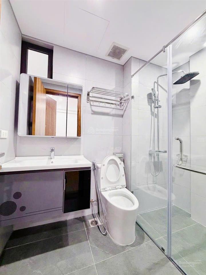 Lô góc võ chí công, 6t thang máy, 10m ô tô tránh, ngõ thông, qh ổn định, sổ đẹp, mới full nt, 64m2