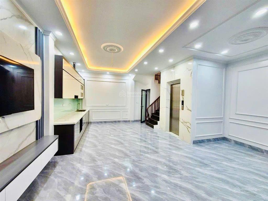 Hạ chào 1 tỷ! nhà dương quảng hàm, ngõ đi thông, thang máy, ôtô 48m, full nội thất, ở luôn, hơn 9tỷ