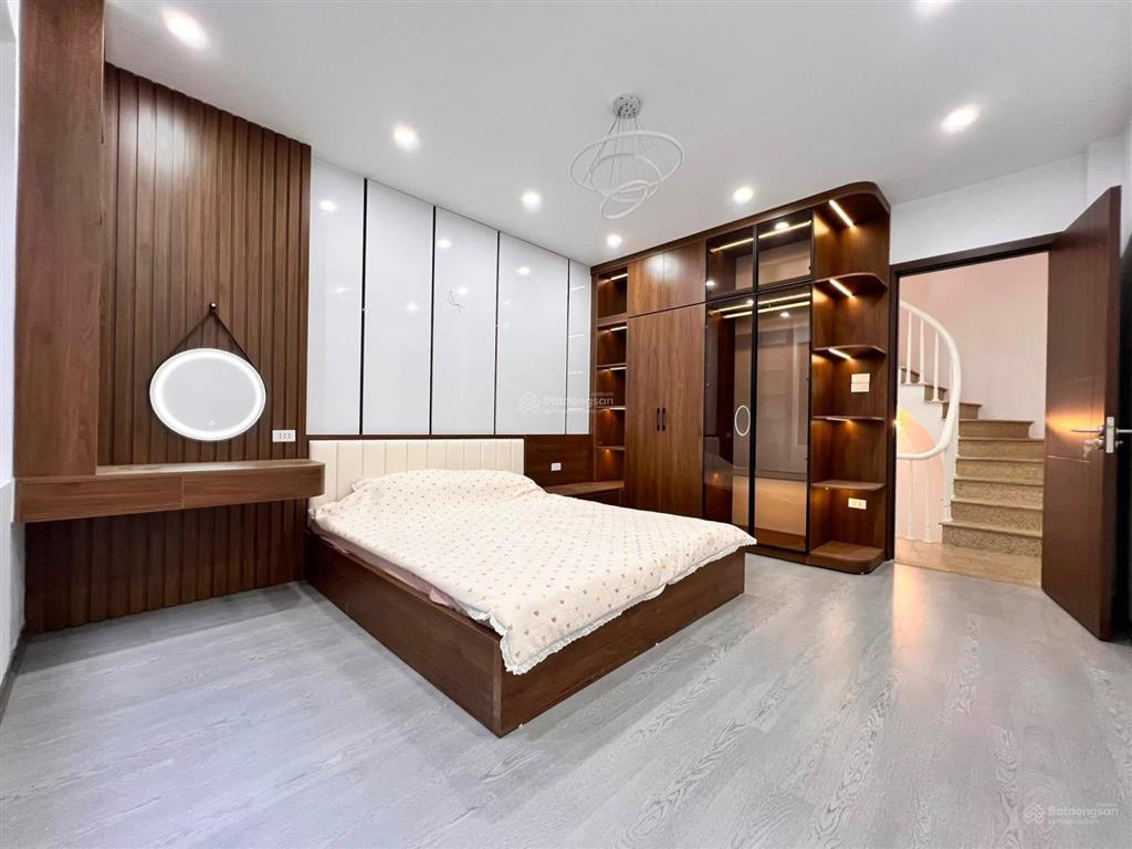 Nhà phố dương quảng hàm, cầu giấy, ngõ thông, thoáng, lô góc, ô tô 40m, 45m2, hơn 8 tỷ