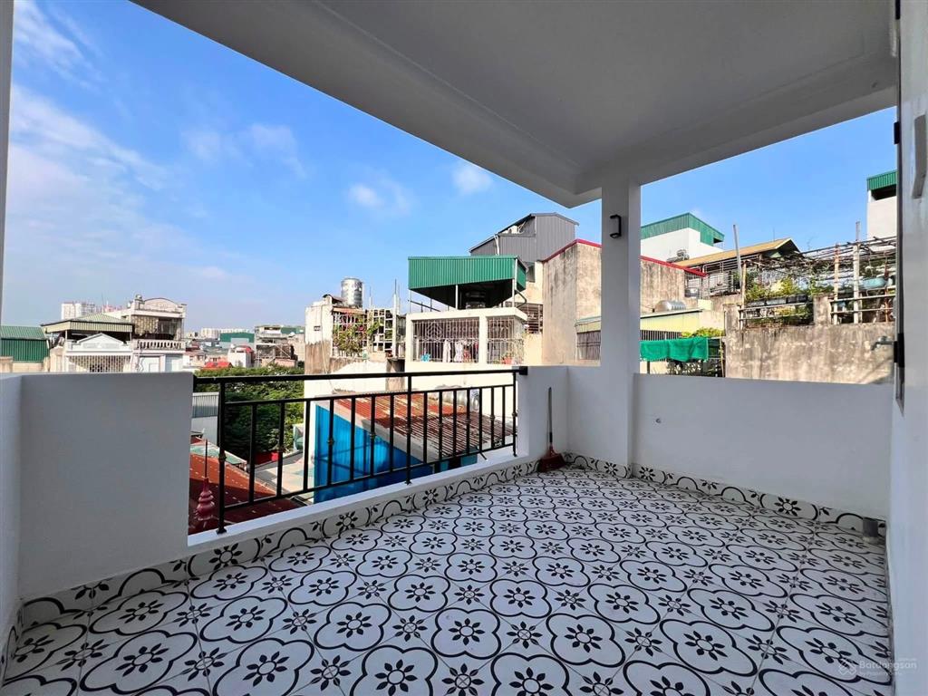 Nhà phố dương quảng hàm, cầu giấy, ngõ thông, thoáng, lô góc, ô tô 40m, 45m2, hơn 8 tỷ