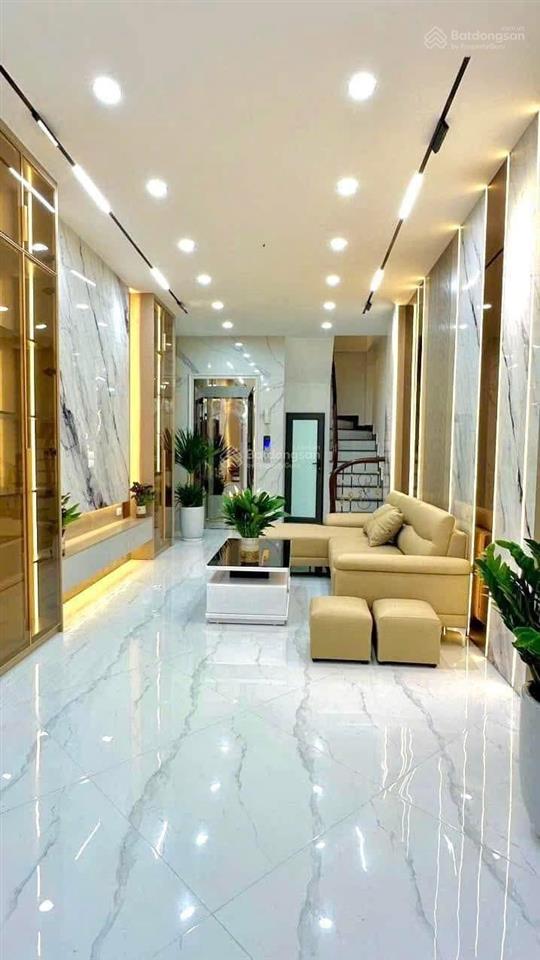 Hiếm! ngọc khánh, thang máy, ngõ ô tô thông, 30m ra phố, 2 thoáng, full nội thất, ở ngay, 43m2*6t