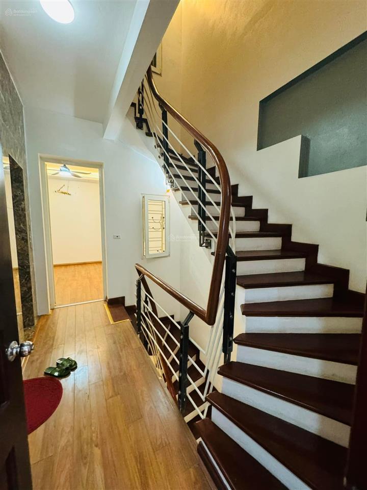 Lô góc đào tấn, ngõ thông kinh doanh, 3 thoáng, ở/cho thuê, 1p ra mặt phố, dân xây, sổ cc, 43m2*5t