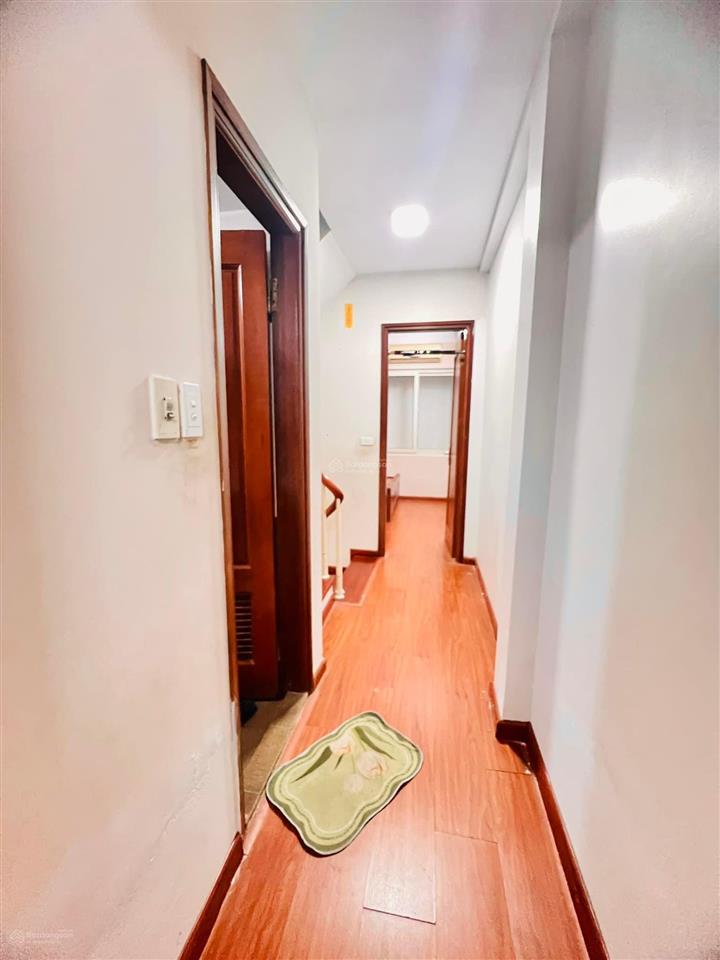 Lô góc đào tấn, ngõ thông kinh doanh, 3 thoáng, ở/cho thuê, 1p ra mặt phố, dân xây, sổ cc, 43m2*5t