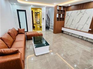 Gấp! mặt ngõ cầu giấy, 2 thoáng, thang máy, thông sàn, ô tô vf3 qua, sổ cc, tặng nt, kd, 38m2*7t