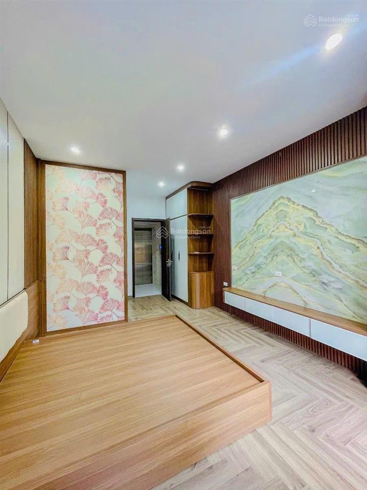 Nhà ngọc hà, ngõ thông rộng 2.5m, sát phố, gần ô tô, thang máy, ko qh, sổ vuông, gpxd đủ, 42m2*6t