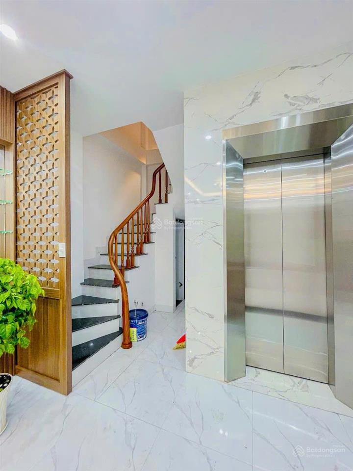 Nhà ngọc hà, ngõ thông rộng 2.5m, sát phố, gần ô tô, thang máy, ko qh, sổ vuông, gpxd đủ, 42m2*6t