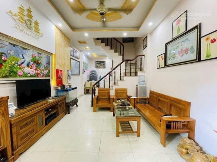 Nhà dương quảng hàm, lô góc, ngõ ô tô thông, 35m ra mặt phố, dân xây, ở luôn, hơn 8 tỷ, kd online