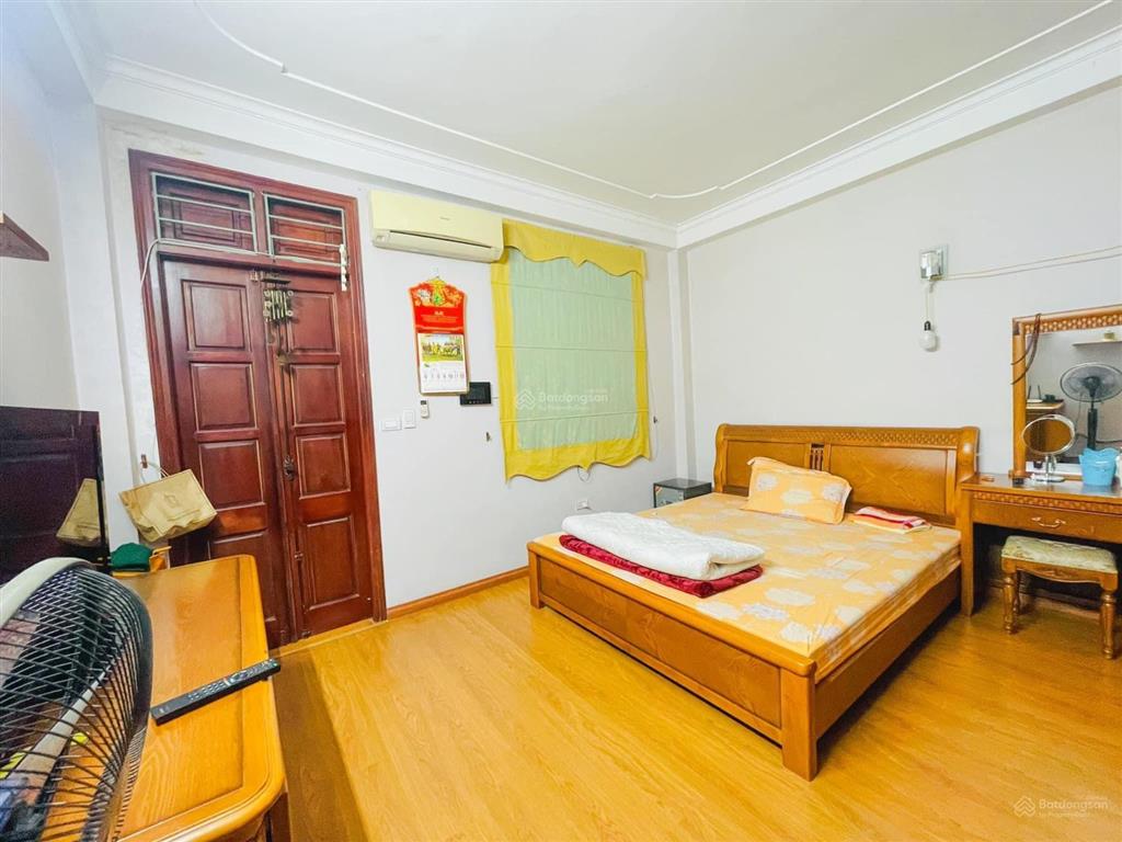 Nhà dương quảng hàm, lô góc, ngõ ô tô thông, 35m ra mặt phố, dân xây, ở luôn, hơn 8 tỷ, kd online
