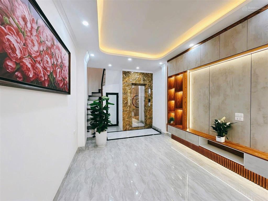 Hạ giá bán gấp, nhà phan kế bính, lô góc, thang máy, ngõ thông, đủ đồ, ở luôn, 51m, hơn 9 tỷ
