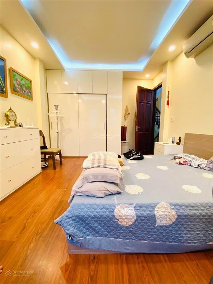 Hạ sốc cần bán, trần duy hưng, thông trung kính, 10m ra ô tô, sát vđ 2.5, không quy hoạch, 2 thoáng