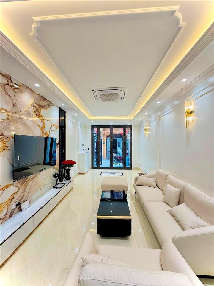 Khu vip nguyễn thị định, thang máy, 40m ra ô tô tránh, thông sàn, sổ đẹp, full nội thất, 48m2*6t