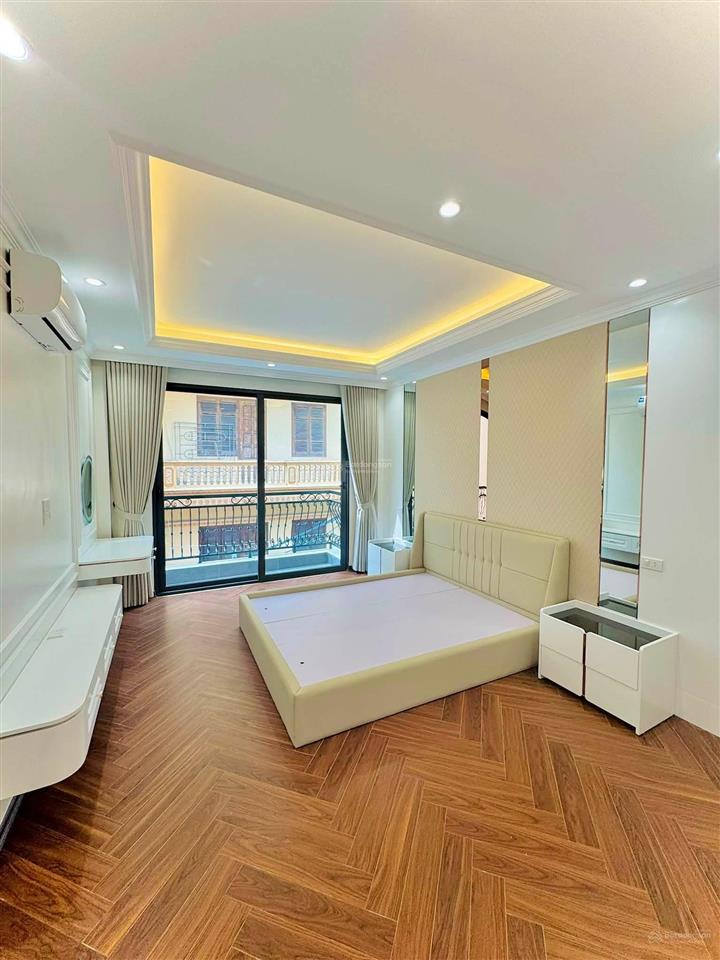 Khu vip nguyễn thị định, thang máy, 40m ra ô tô tránh, thông sàn, sổ đẹp, full nội thất, 48m2*6t