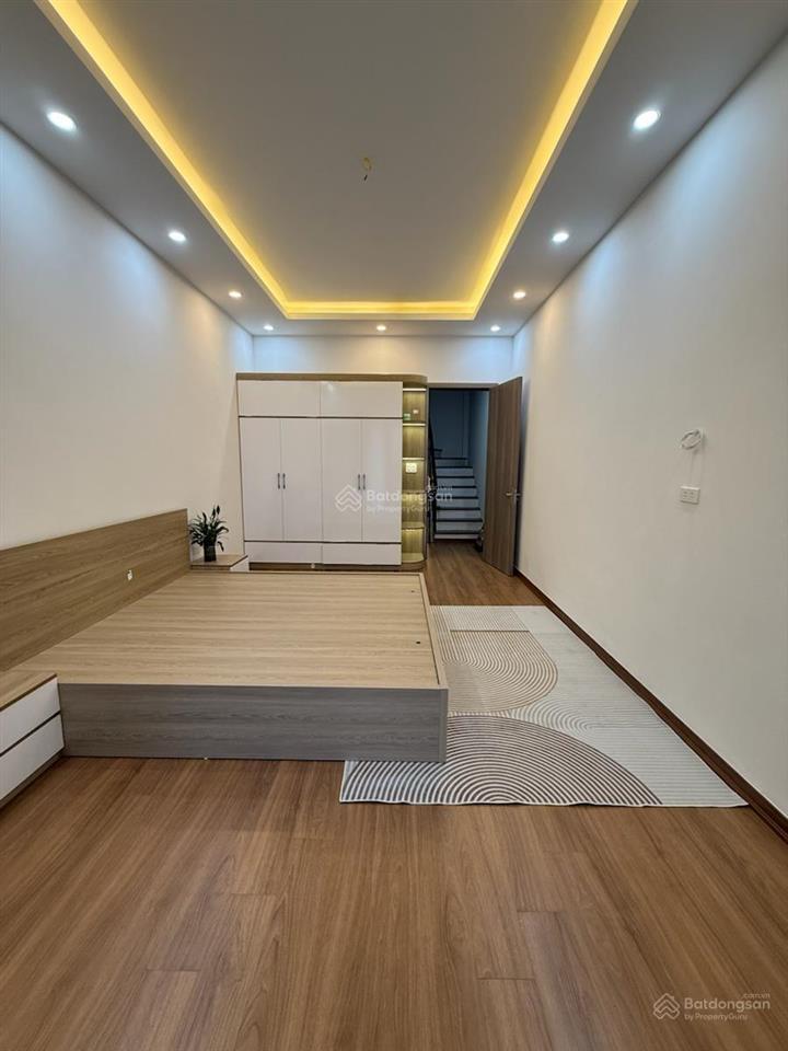 Hiếm, khó tìm, đội cấn, mặt ngõ thông, ô tô, 2 thoáng, nhà đẹp, ở ngay được, tặng nội thất