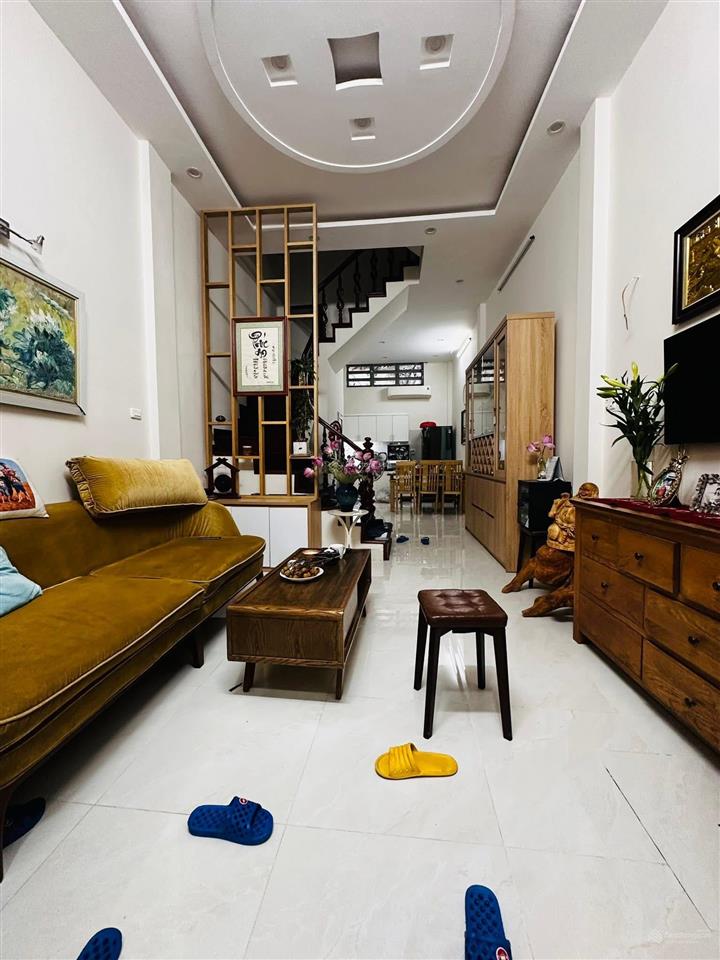 Chính chủ bán gấp! nhà dịch vọng, khúc thừa dụ, ngõ thông, 30m ra mặt phố, ở/cho thuê, 45m, hơn 7ty