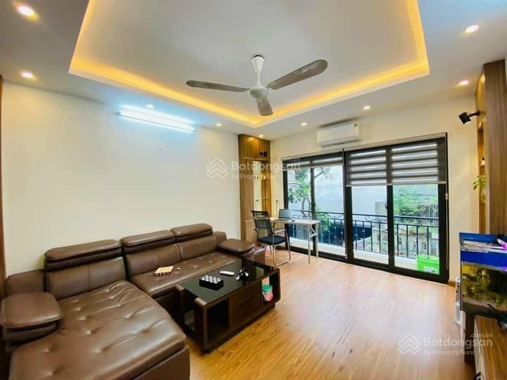 Giá sốc! dịch vọng, 2 thoáng, dân xây, gần ngay phố, ở/thuê đỉnh, sân xe, 41m, hơn 7 tỷ