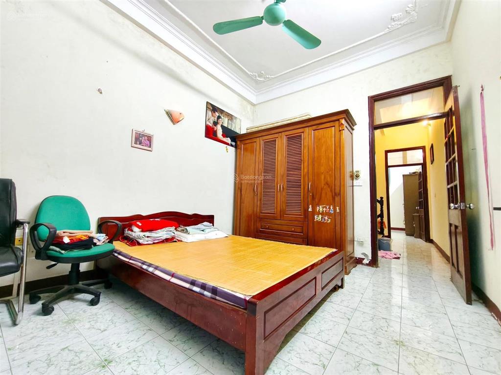 Sôc! nhà cầu giấy, nguyễn khang, dịch vọng, thoáng trước sau, gần phố, ngõ ba gác, ôtô 35m, hơn 7ty