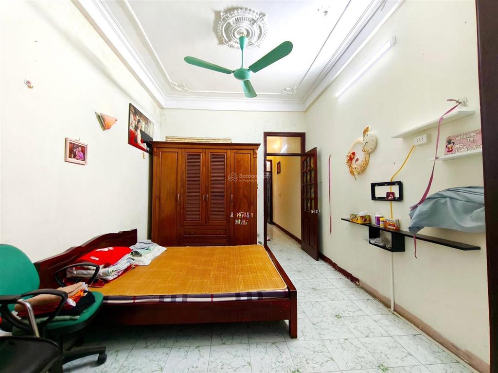 Sôc! nhà cầu giấy, nguyễn khang, dịch vọng, thoáng trước sau, gần phố, ngõ ba gác, ôtô 35m, hơn 7ty