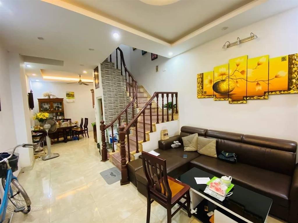 Chính chủ cần bán nhà nguyễn khang, thoáng trước sau, dân xây, ngõ thông, gần phố, 35m ôtô, hơn 7ty
