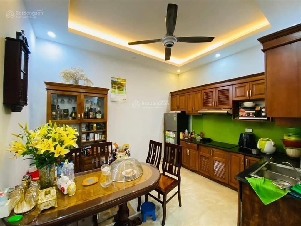 Chính chủ cần bán nhà nguyễn khang, thoáng trước sau, dân xây, ngõ thông, gần phố, 35m ôtô, hơn 7ty