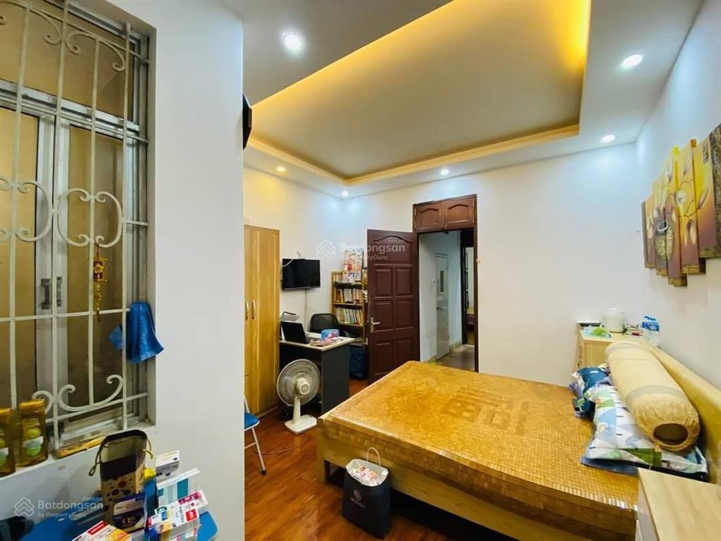 Chính chủ cần bán nhà nguyễn khang, thoáng trước sau, dân xây, ngõ thông, gần phố, 35m ôtô, hơn 7ty