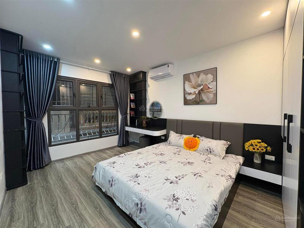 Bán nhà phan kế bính, ba đình, ngõ đi thông, lô góc, thang máy, full đồ, ô tô, gần phố hơn 8 tỷ