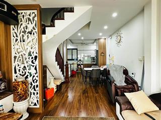 Mặt ngõ khu chùa láng, ô tô vào nhà, gara, sổ phân lô, ban công thoáng, kinh doanh, mới, 39m2*5t