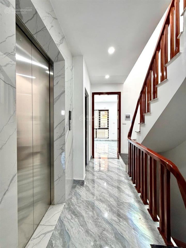 Gấp! nguyễn khang, ngõ ô tô, thang máy, mới đẹp, full đồ, không quy hoạch, thoáng trước sau, 8,7 tỷ