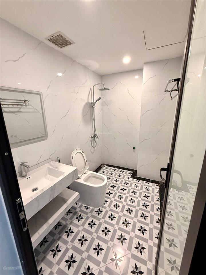 Gấp! nguyễn khang, ngõ ô tô, thang máy, mới đẹp, full đồ, không quy hoạch, thoáng trước sau, 8,7 tỷ