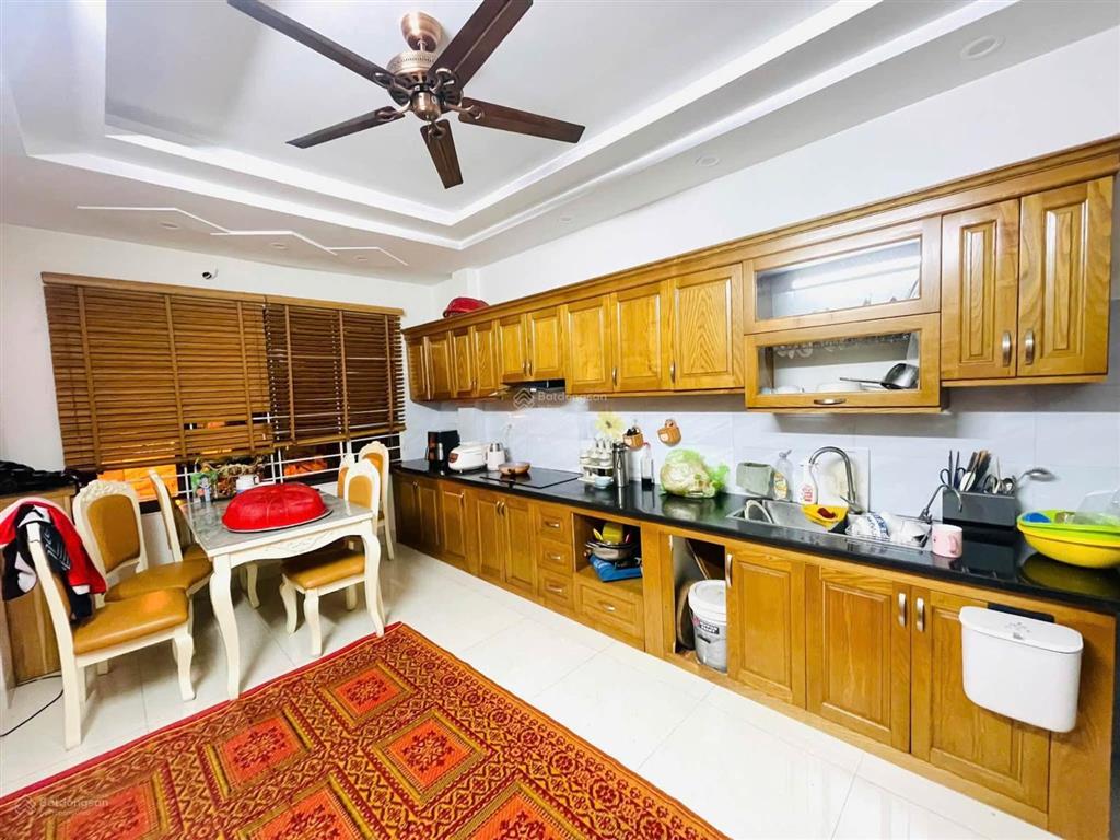 Mặt ngõ quan hoa, trước nhà 3m, ngõ to thẳng, 30m ra phố, ô tô đỗ gần, bãi xe, dân xây, 42m2*5t