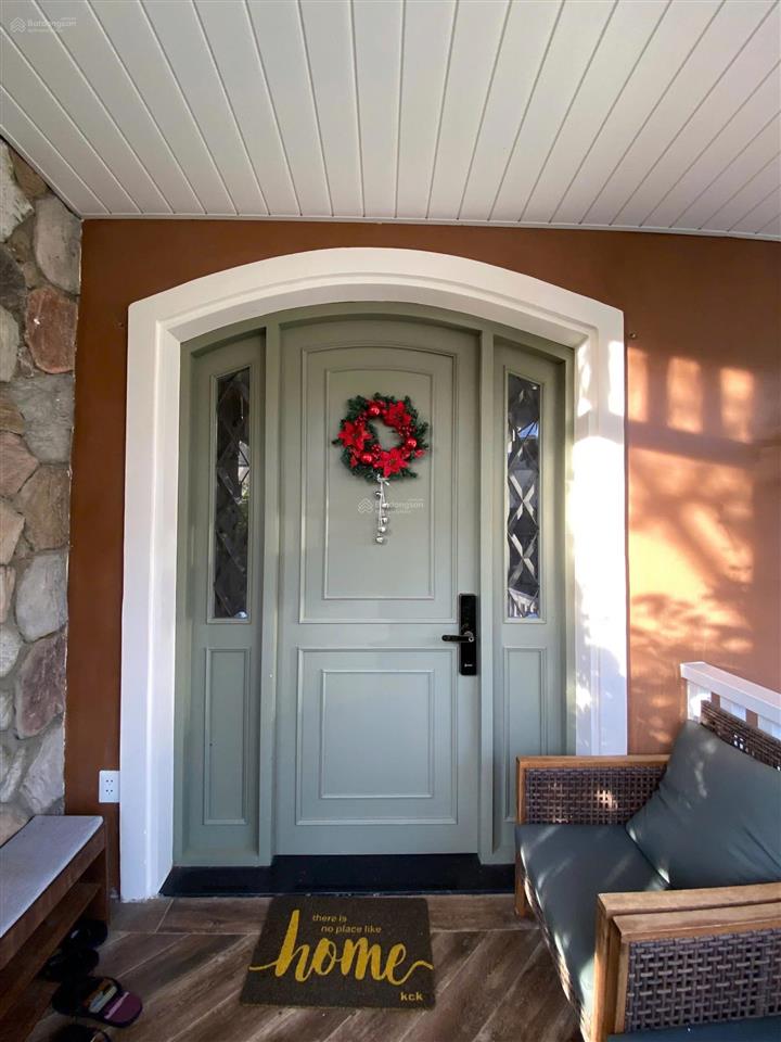 Biệt thự sang trọng, đầy đủ nội thất, view thung lũng đèn, cách chợ đl 5km