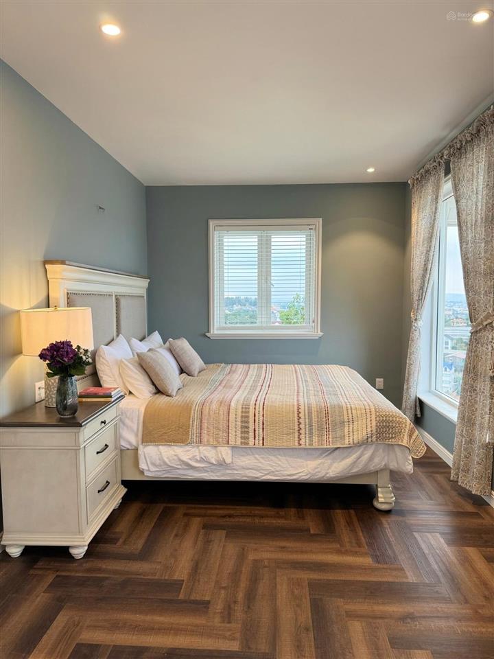 Biệt thự sang trọng, đầy đủ nội thất, view thung lũng đèn, cách chợ đl 5km