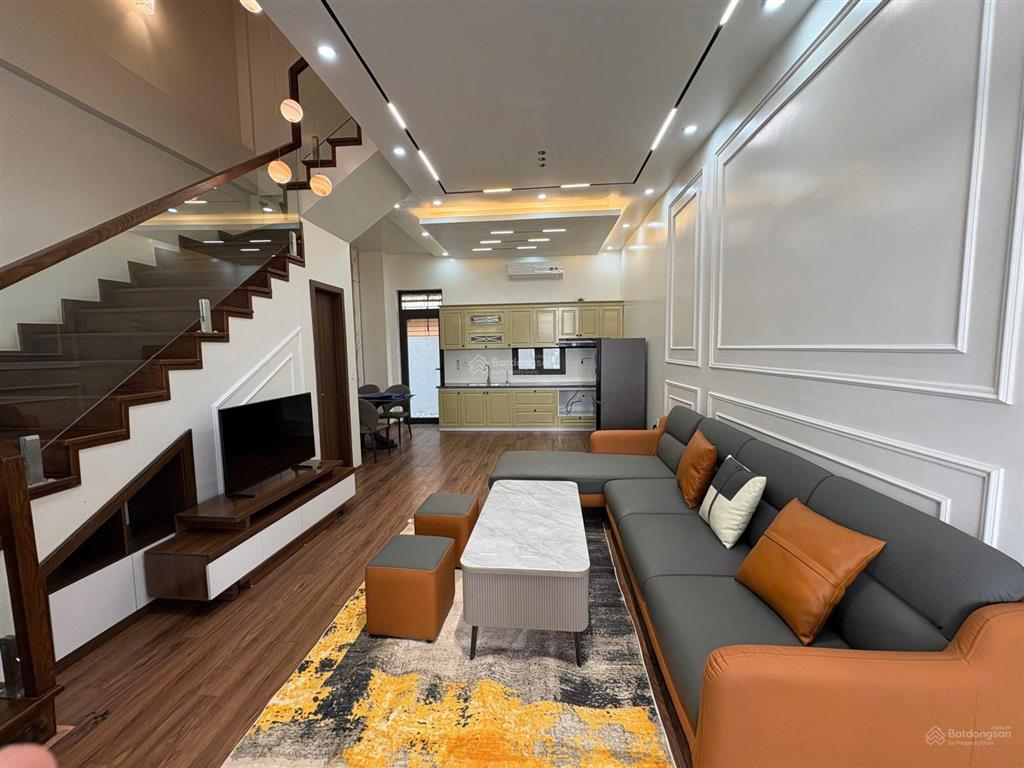 Cho thuê nguyên căn liền kề 75m² hoàn thiện 3 tầng giá 14 triệu, 4pn tại centa city hải phòng