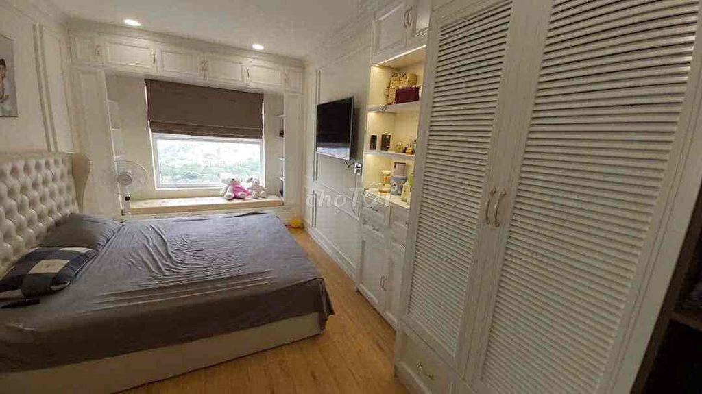 Cho thuê căn hộ chính chủ 3 PN - Nội Thất đầy đủ