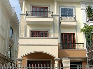 Một căn duy nhất hoàn thiện full mua nhà tặng nội thất cao cấp thang máy nhập khẩu
