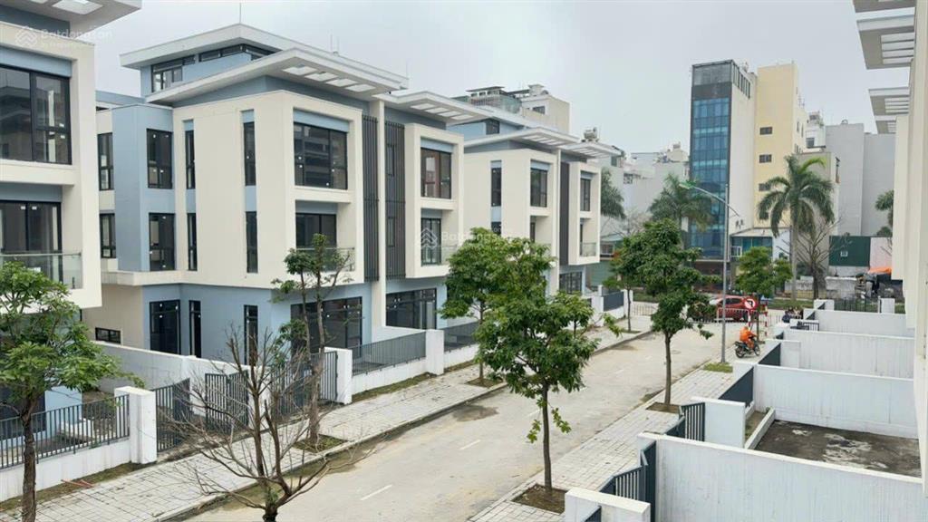 Cho thuê biệt thự 8pn, 4wc, 190m2 tại khu đô thị mới dương nội, 30 triệu vnd