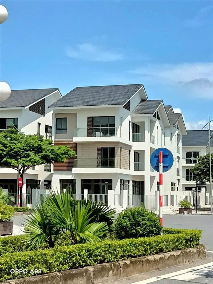 Cho thuê biệt thự đẹp, nhiều tiện ích, 75 triệu căn góc 250 m2 tại an vượng villa, tố hữu, hà đông