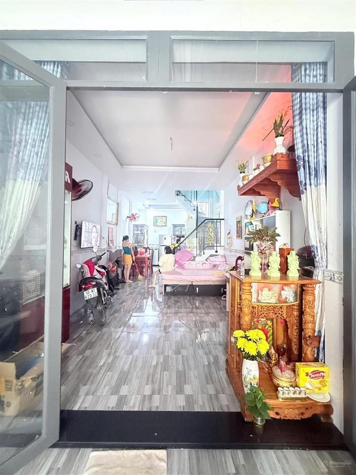 Chủ ngộp hẻm 4m, đs2, bình hưng hoà, dt 4x14m, có 1 lầu giá 3tỷ950 tl