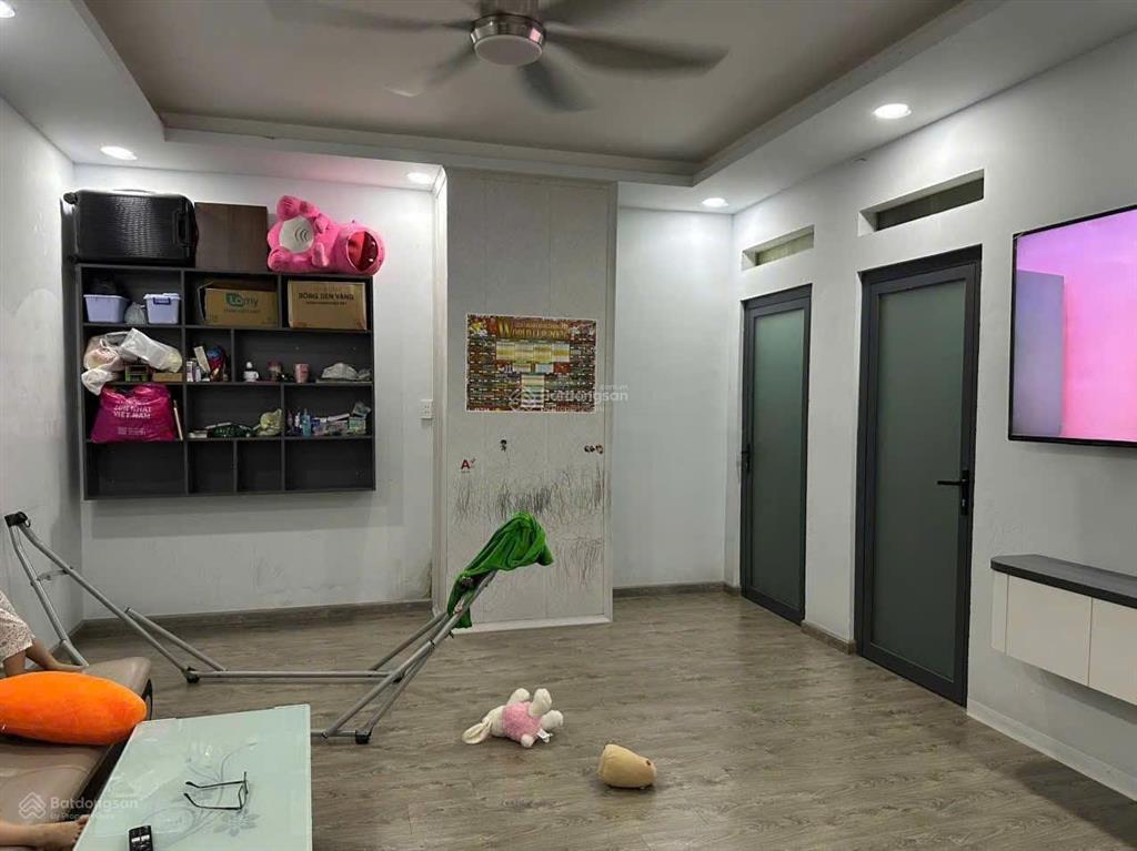 Bán cc sơn kỳ gần aeon tp 72m2 2pn 2wc sổ hồng giá 2 tỷ 950 triệu tl