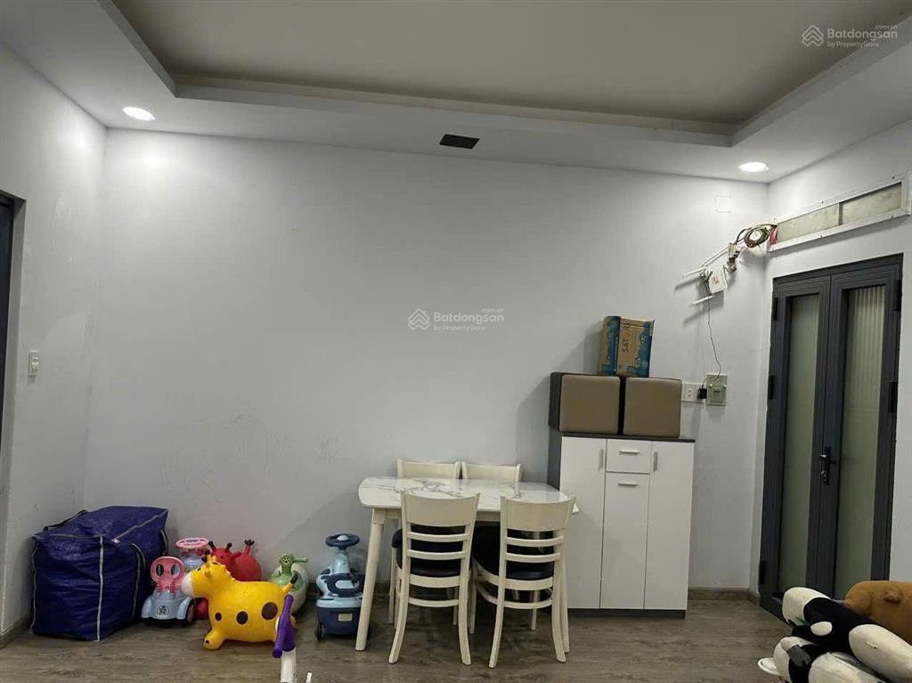 Bán cc sơn kỳ gần aeon tp 72m2 2pn 2wc sổ hồng giá 2 tỷ 950 triệu tl