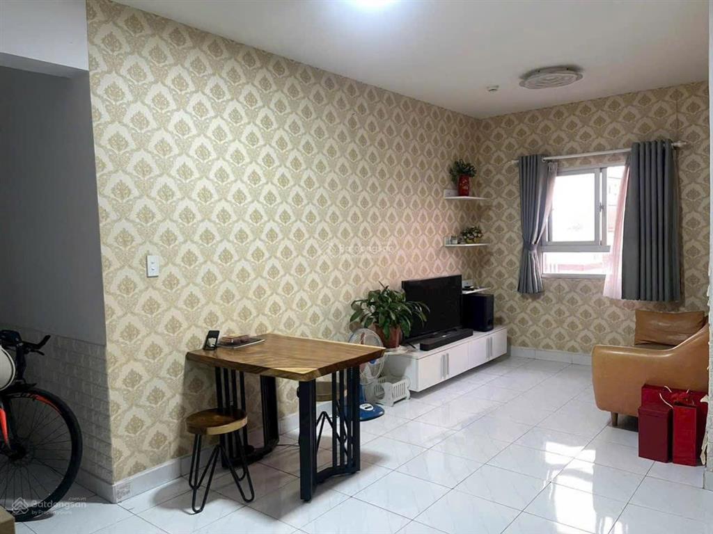 Rổ hàng căn hộ topaz celadon city tân phú, giá 3,1 tỷ, 55m2, 2pn, 1wc, bếp và logia