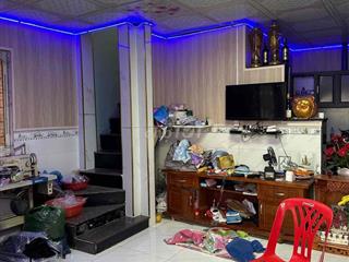 cần bán nhà sổ chung gần phường dĩ an.TP HCM